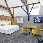 Nassau Breda, Autograph Collection By Marriott Hotel 4*