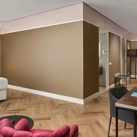 나소 브레다, 오토그래프 컬렉션 4* 브레다