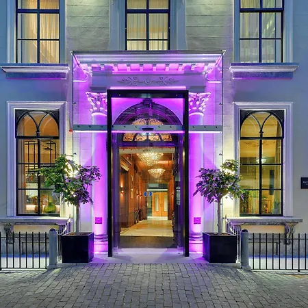 Nassau Breda, Autograph Collection 4*