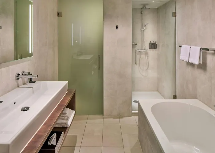 Nassau Breda, Autograph Collection Hotel