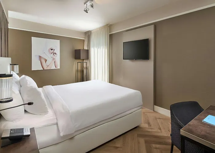 Nassau Breda, Autograph Collection Hotel Bréda