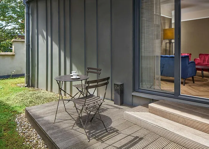 布雷达拿韶傲途格精选酒店 4*