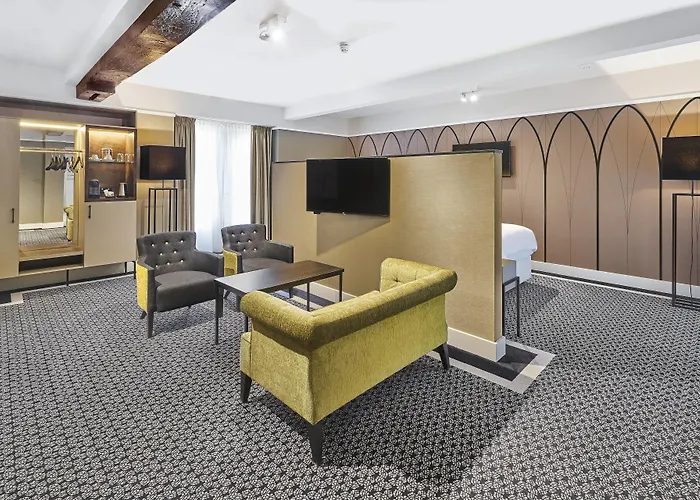 Nassau Breda, Autograph Collection Hotel