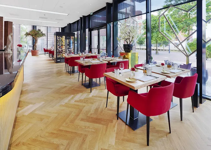 Nassau Breda, Autograph Collection 4*