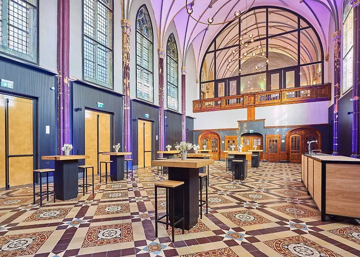 Nassau Breda, Autograph Collection 4*