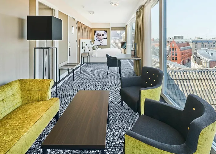 Nassau Breda, Autograph Collection 4*