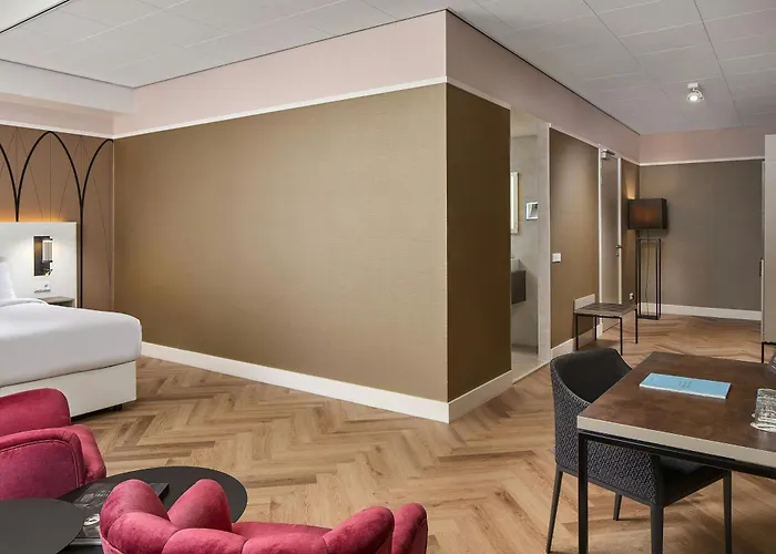 Nassau Breda, Autograph Collection 4* ברדה